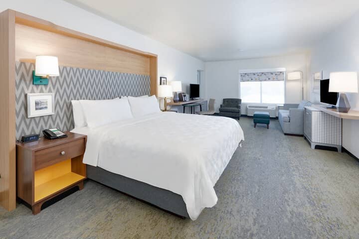 Room 7 of 44