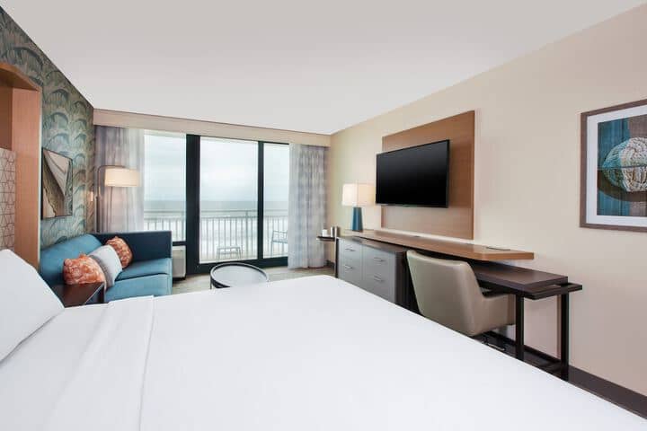 Room 10 of 60