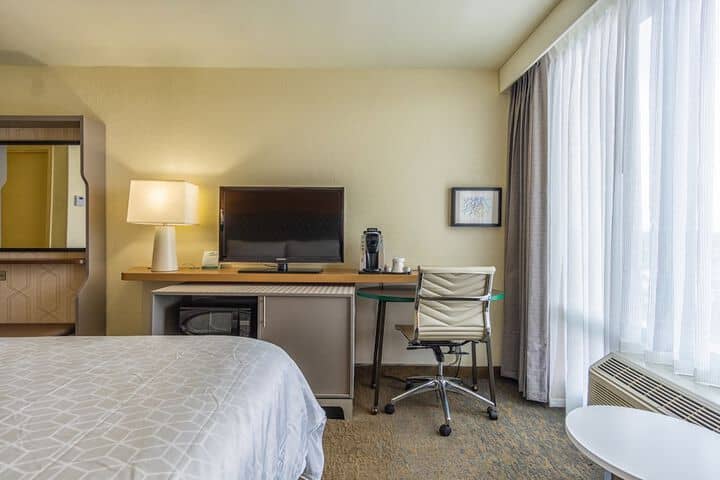Room 4 of 45