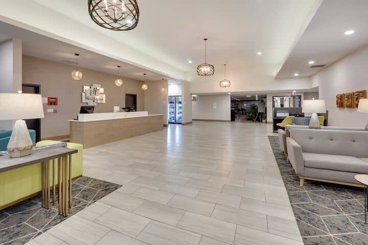 Hotel 43 of 44
