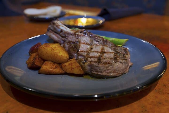 Dining 30 of 56