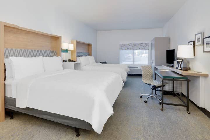 Room 5 of 44