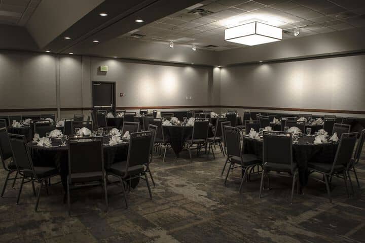 Ballroom/Hall 73 of 89