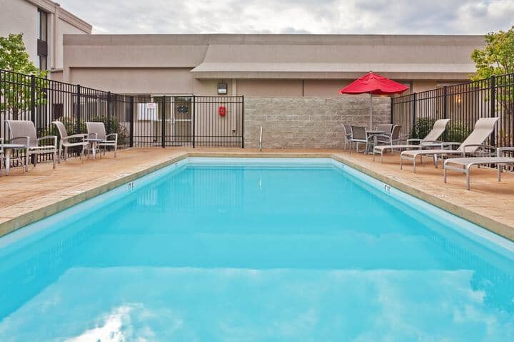 Pool 16 of 30