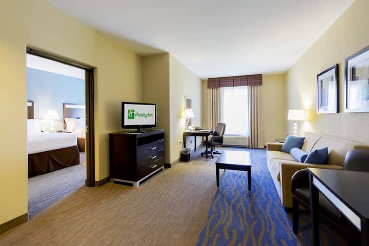 Room 10 of 60