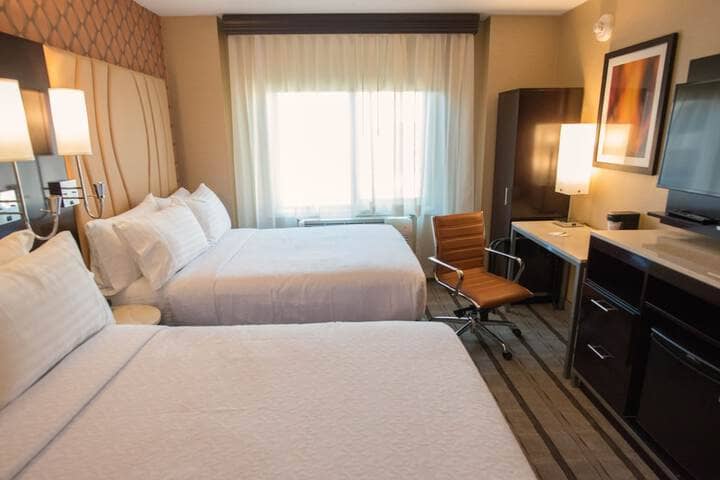 Room 3 of 44