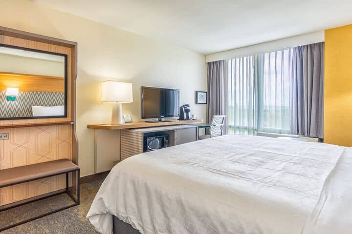 Room 3 of 45