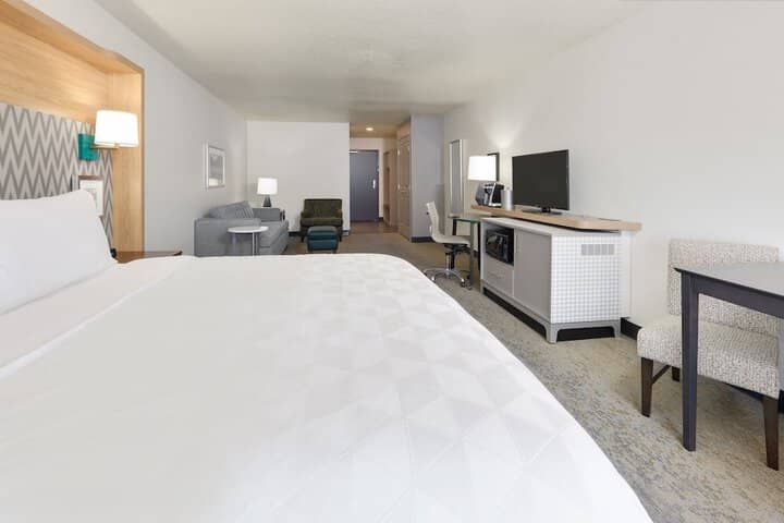 Room 9 of 44