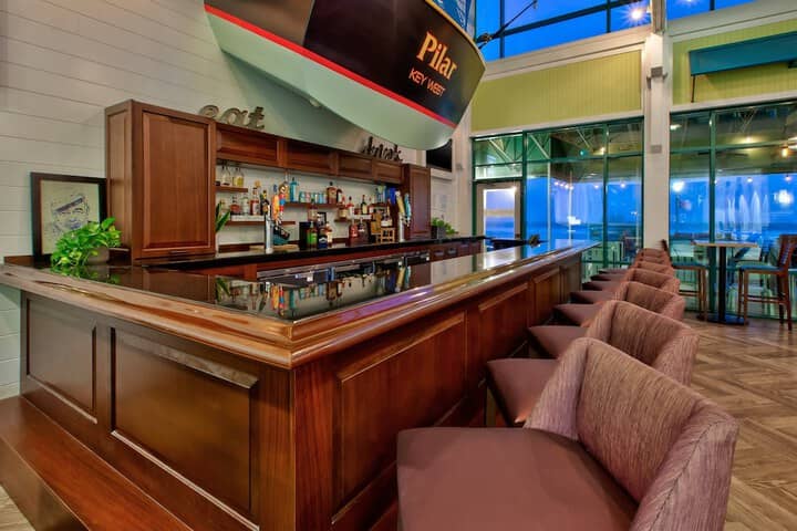Lounge 40 of 60