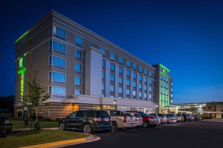 Hotel 64 of 67