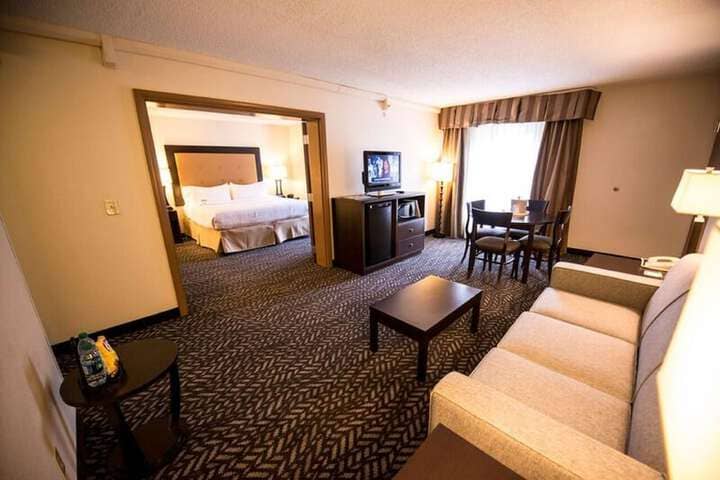 Room 10 of 47
