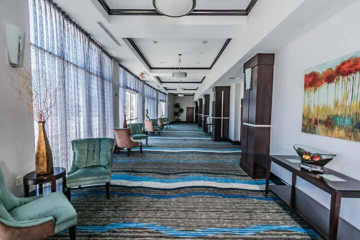 Room 42 of 60