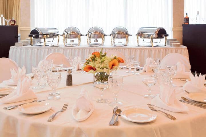 Ballroom/Hall 34 of 45
