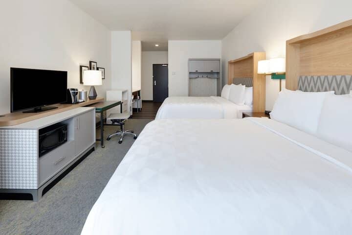 Room 4 of 44