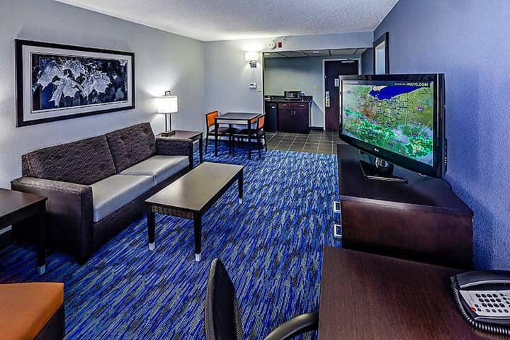 Room 9 of 56