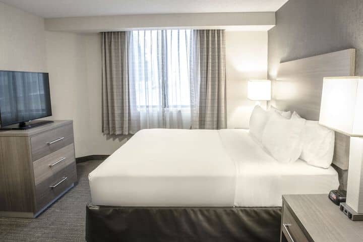 Room 12 of 89