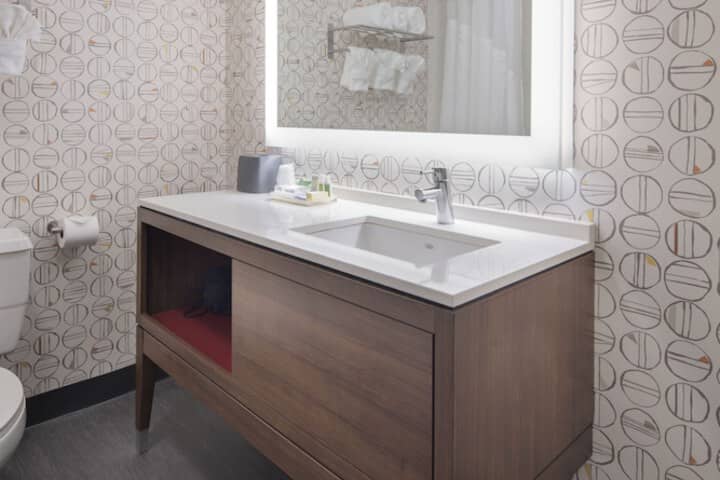 Bathroom sink